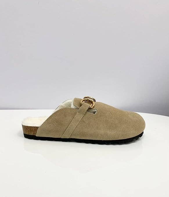 OOG - Wholesale Slippers - Women's - OS1820 Beige OOG Damen Leder Hausschuhe Slipper Clogs mit Teddyfelldecksohle3