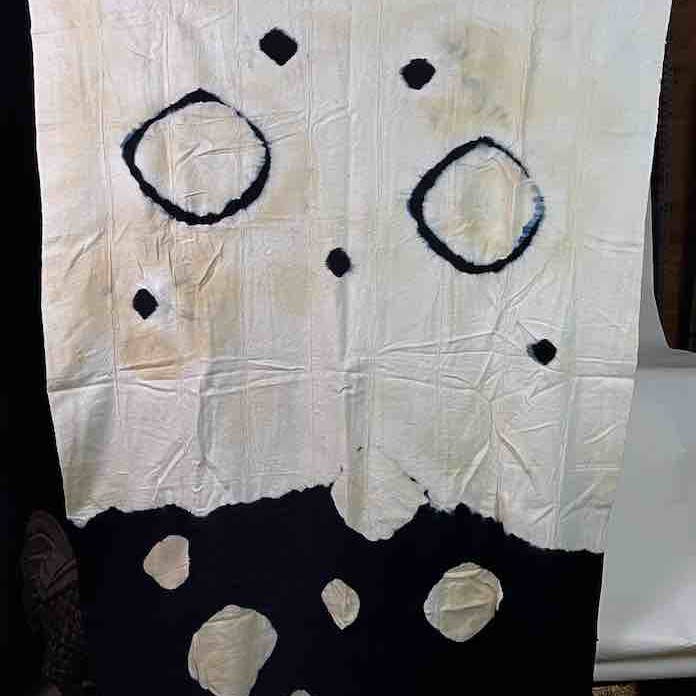 Tiv Textile - unvollständiger Farbstoff für den Großhandel von The Niger Bend