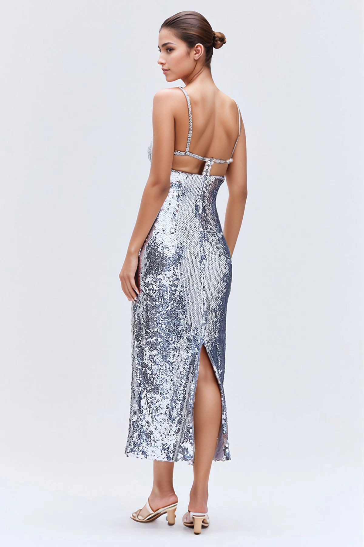 Silver DR547 romantisk silverklänning med pärlbroderad bustier för wholesale på Faire1