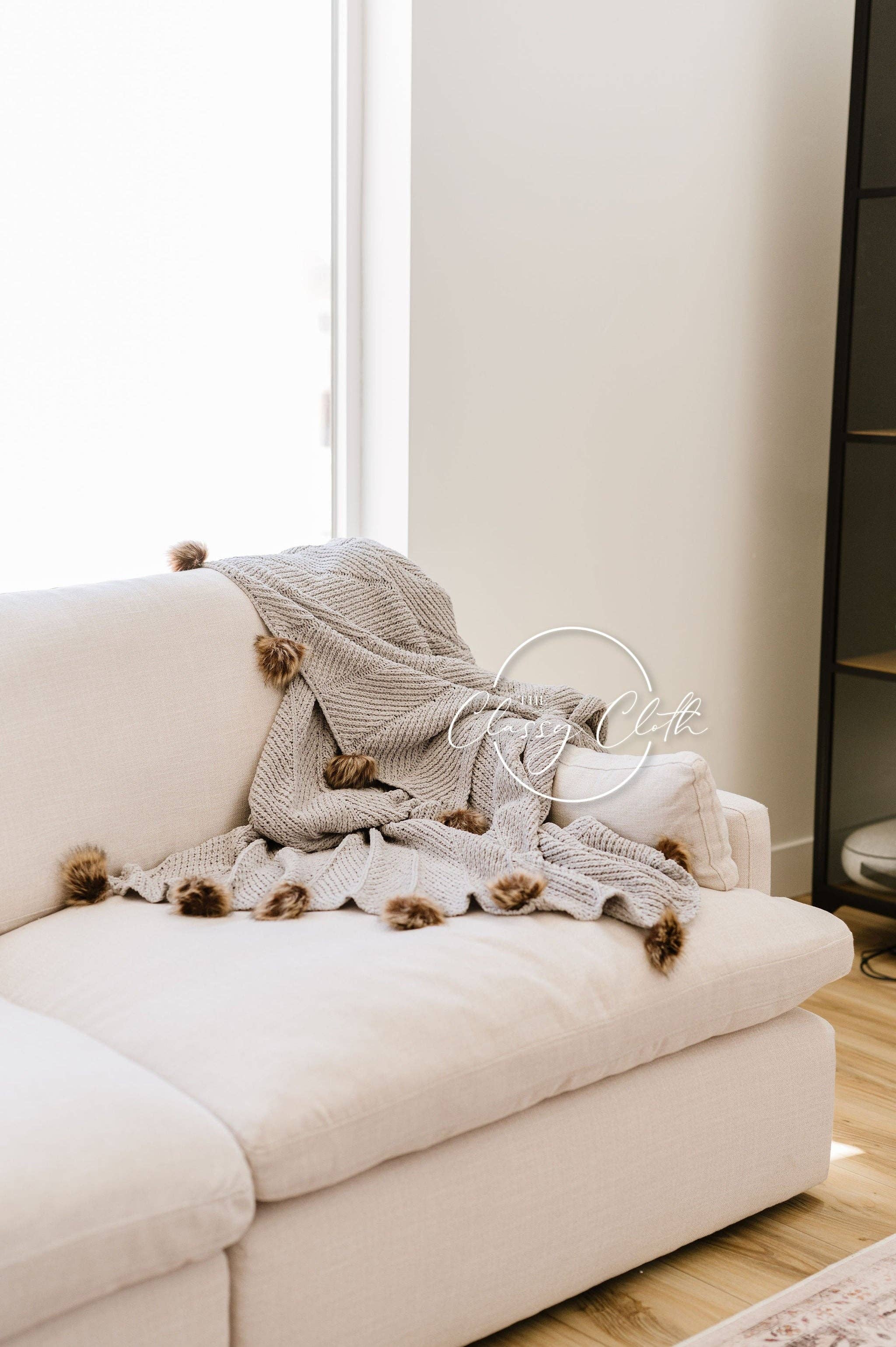 The Classy Cloth WS - Wholesale Throw Blanket - Chenille Pom Blanket - Grey RTS7