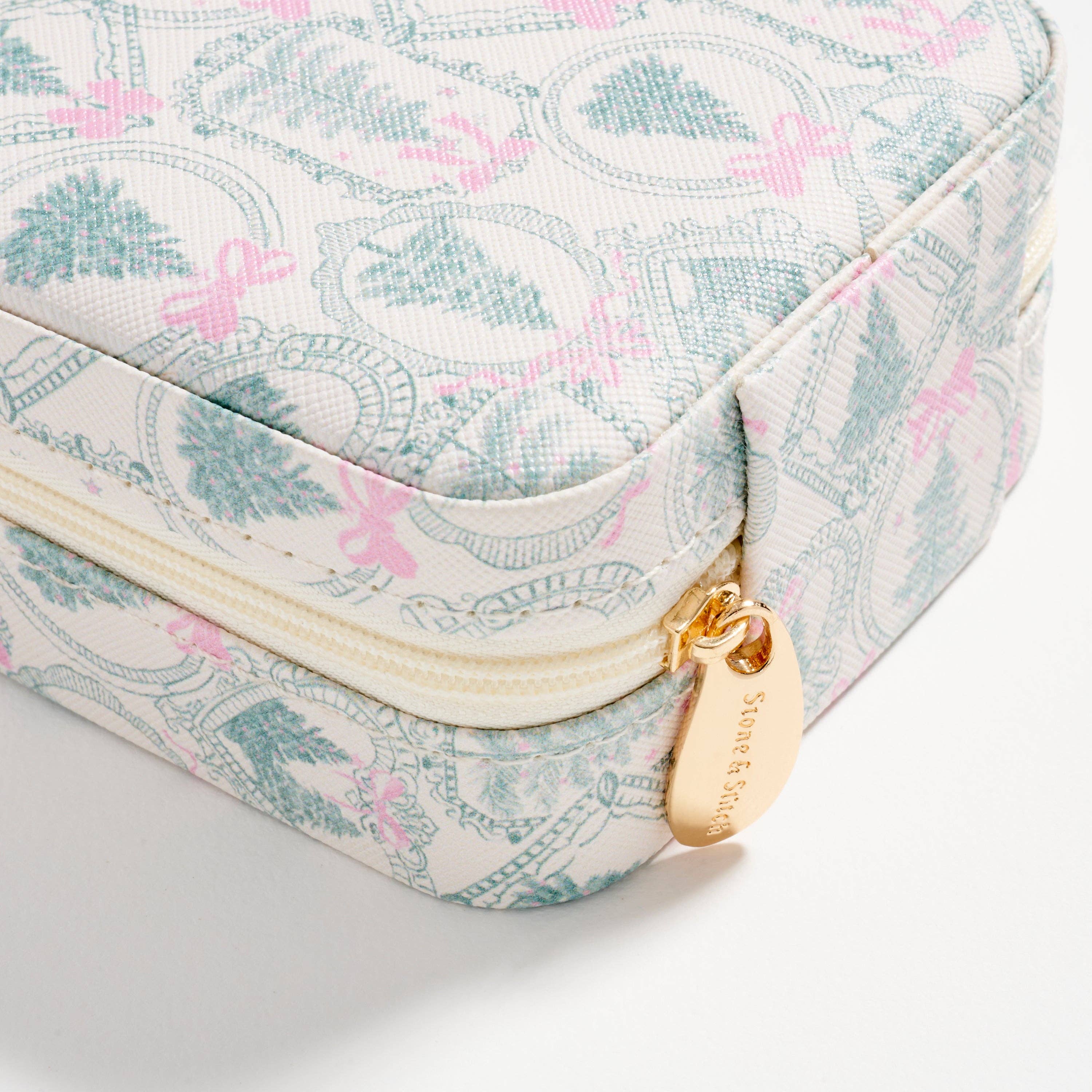 IV Christmas Tree Travel Jewelry Box with Mirror– Compact Organizer for wholesale on Faire3