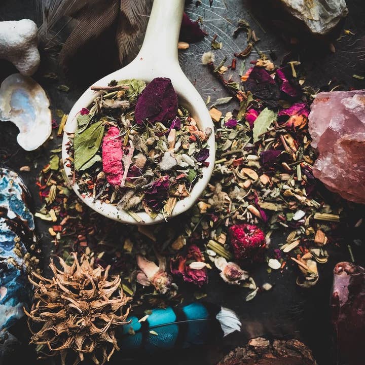 Circe pour la vente par Artemis Tea & Botanical