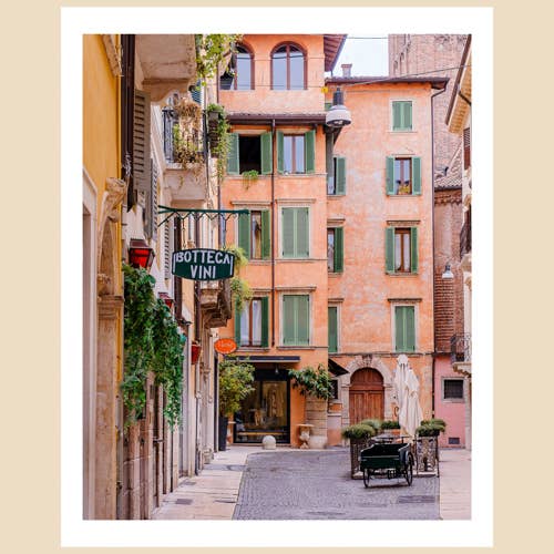 Itália Art Print (8x10): A Loja de Vinhos por atacado de Charlotte to Paris