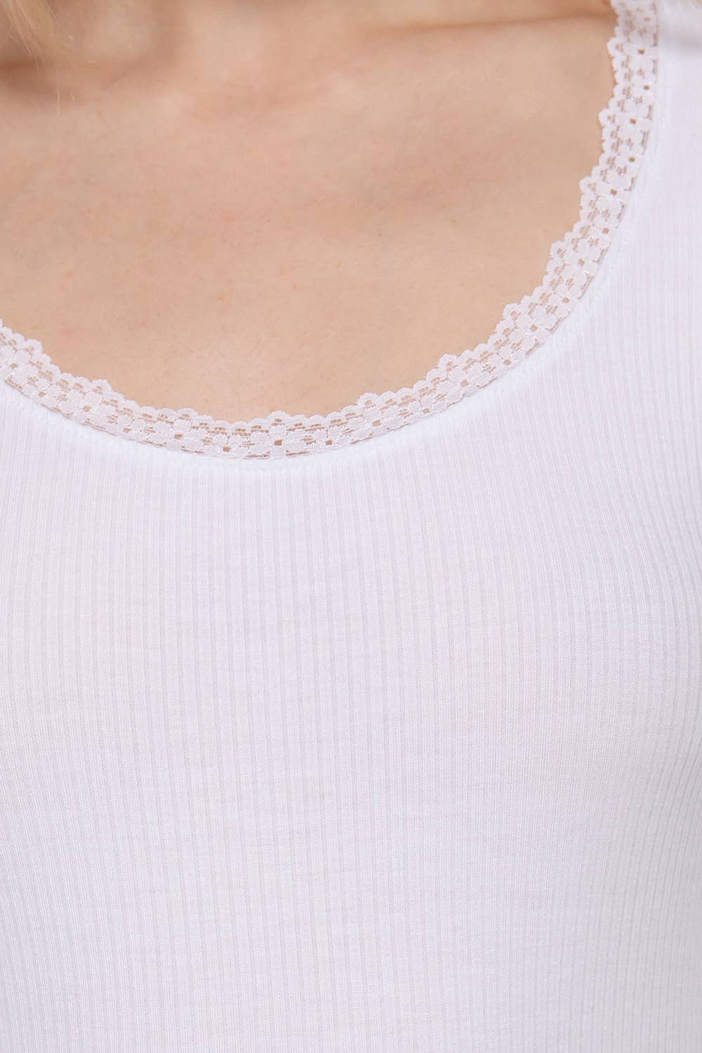 Active Basic | Active USA - Vente Haut en maille – femme - Top côtelé à manches longues avec col rond et bordure en dentelle34