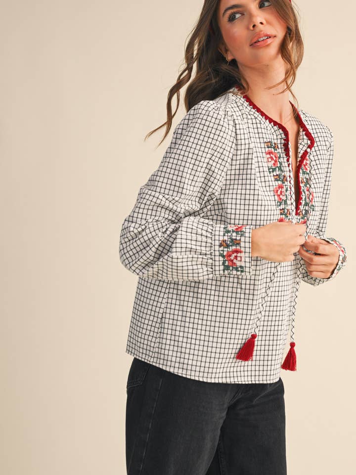 &MERCI - Wholesale Blouse - Women's - FLORAL CROSS STITCH EMBROIDERED CHECKERED TOP MTP414710