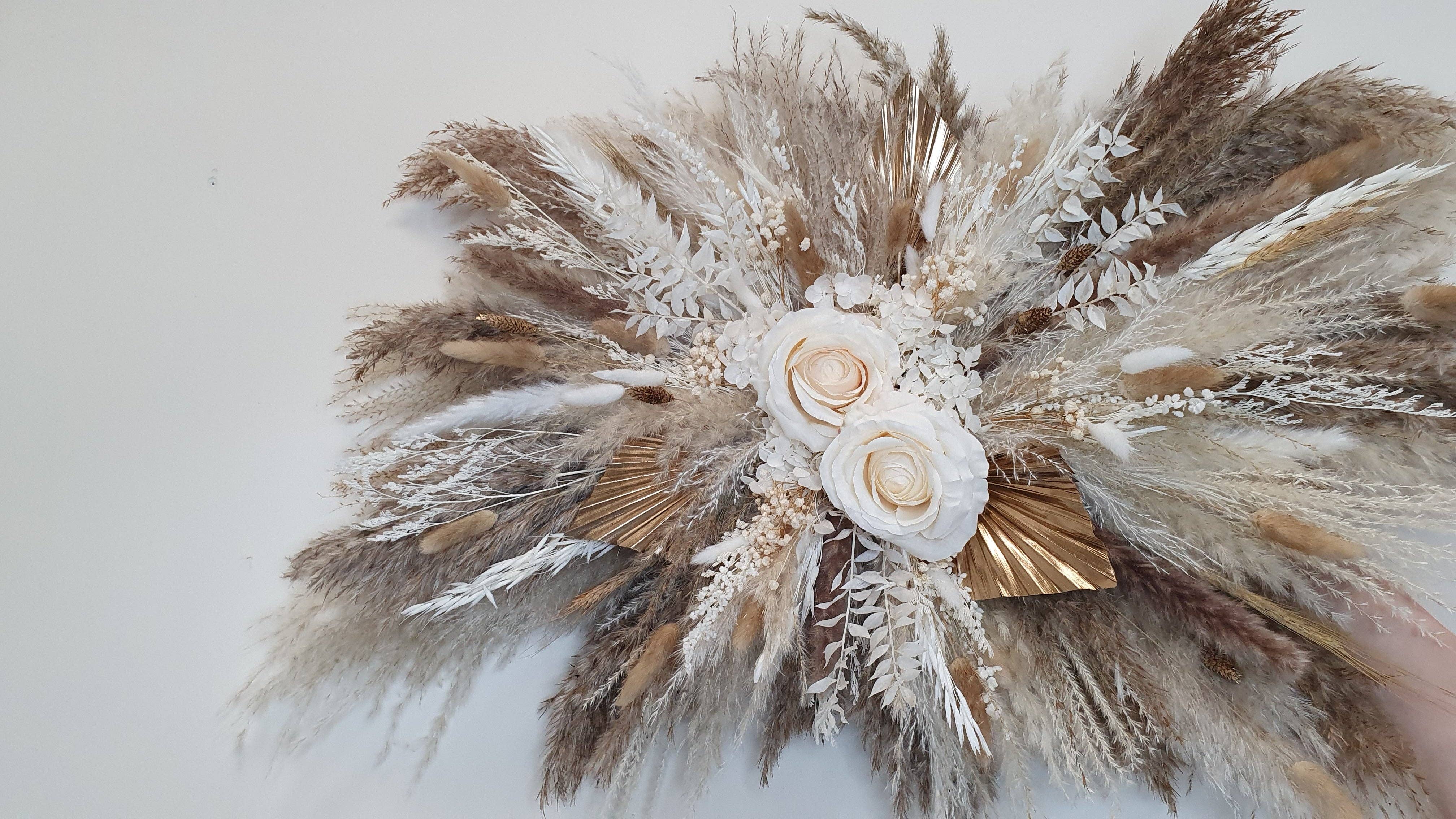 Opal Lily - Wholesale Dried/Pressed Flowers - Dried Pampas Wall Decor - Brown5