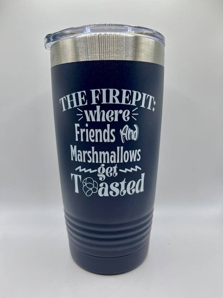 Marineblå 20 oz UV-trykt tumbler for engroshandel hos M&H Custom Crafts, Gifts, & Designs