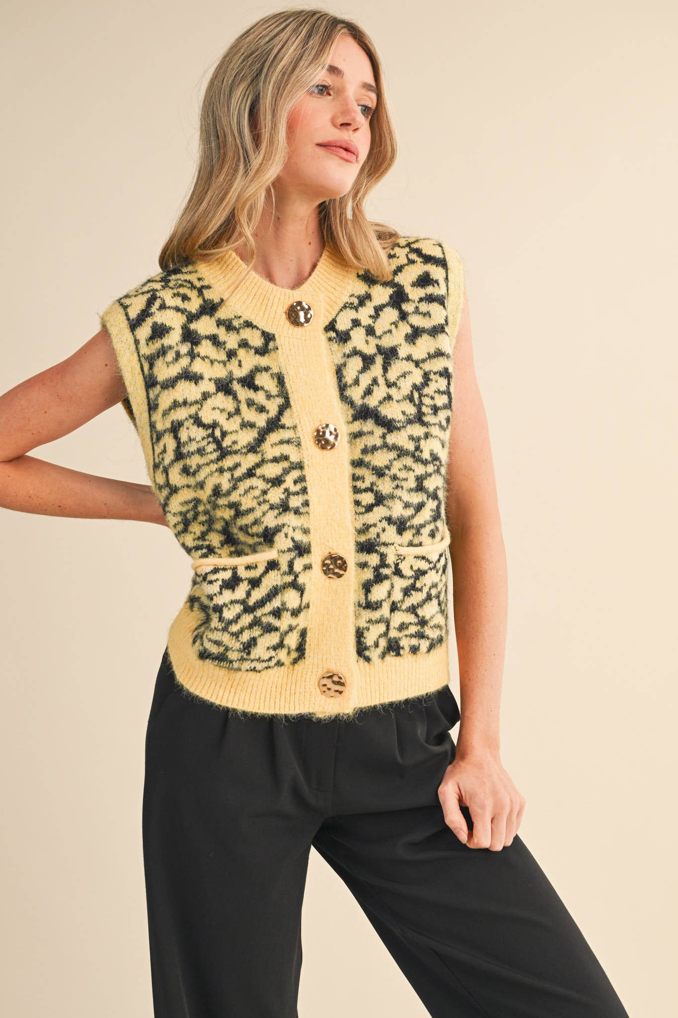 &MERCI - Wholesale Sweater Vest - Women's - LEOPARD KNIT SWEATER VEST MSW112401