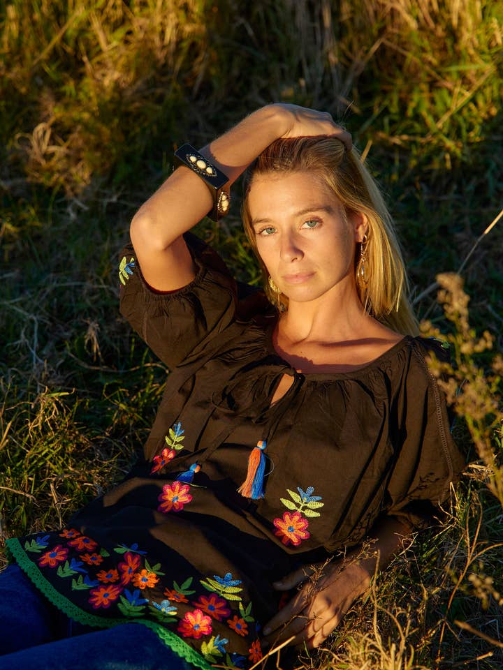 Oregan Top Colaba Embroidery Black for wholesale on Faire7