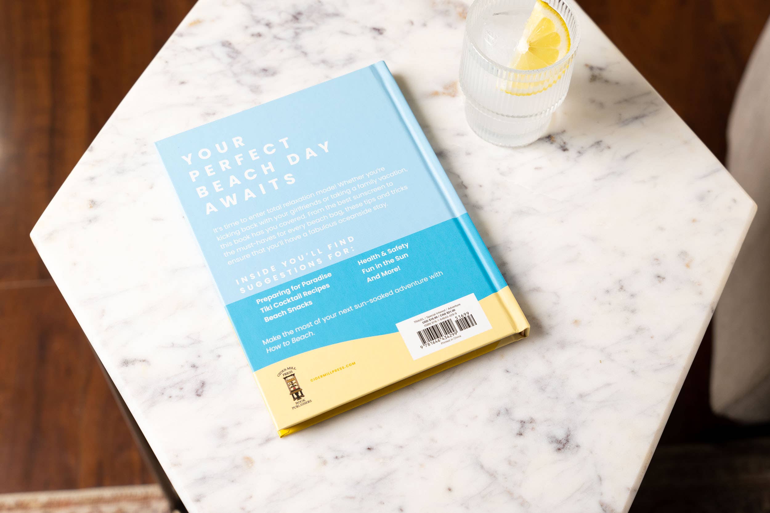 HarperCollins Focus - Wholesale Travel - How to Beach: The Professional Beachgoer's Guidebook2