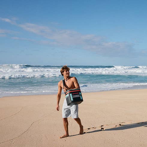 Shoreline Collection Box Cooler for wholesale by Quiksilver Hydration