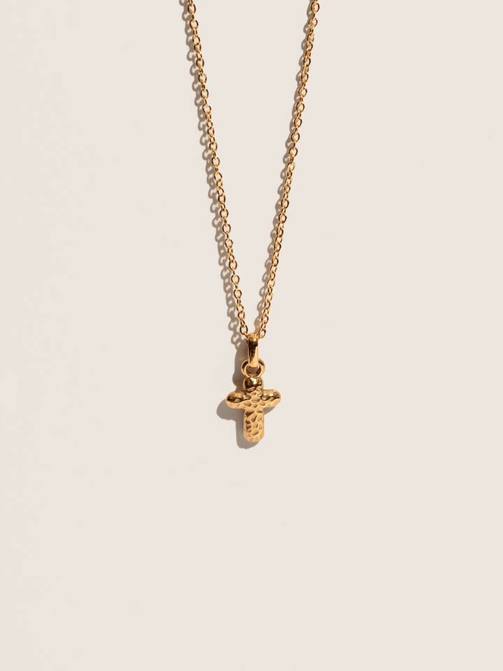 Martele cross necklace for wholesale by Lestrouvaillesdejen