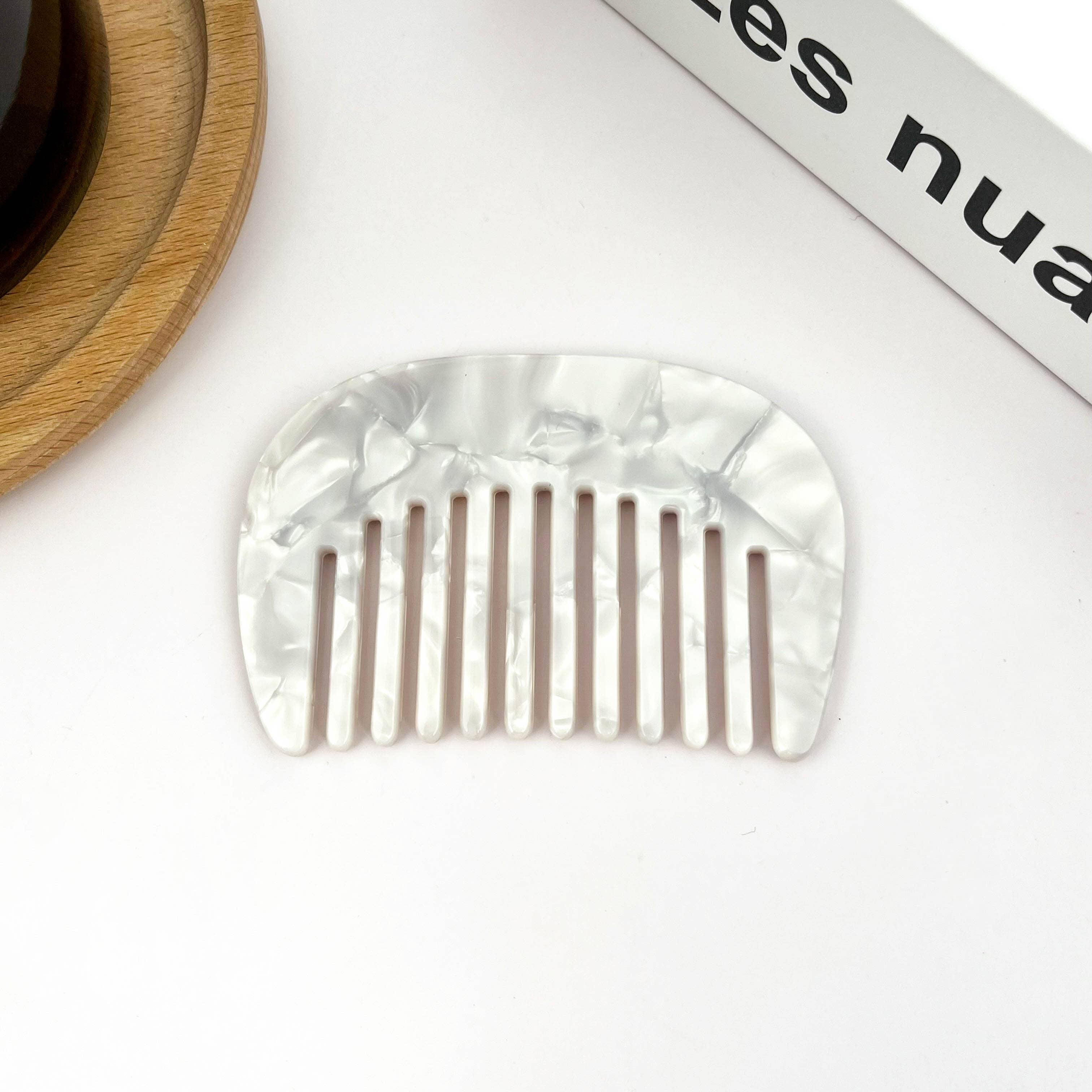 TheDivaSoap – wholesale Hair brush/comb – Acetate Color Comb, Portable Comb4
