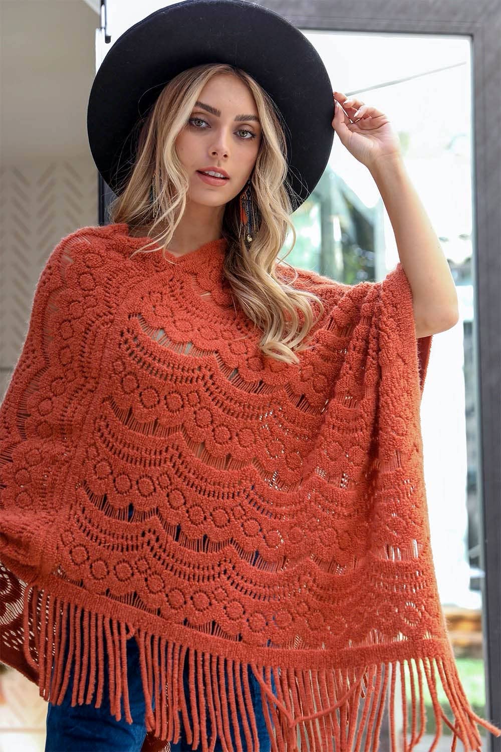 Leto Accessories – Poncho - Mulher por atacado – Poncho de renda tricotada com babados - Manta boho em várias cores9