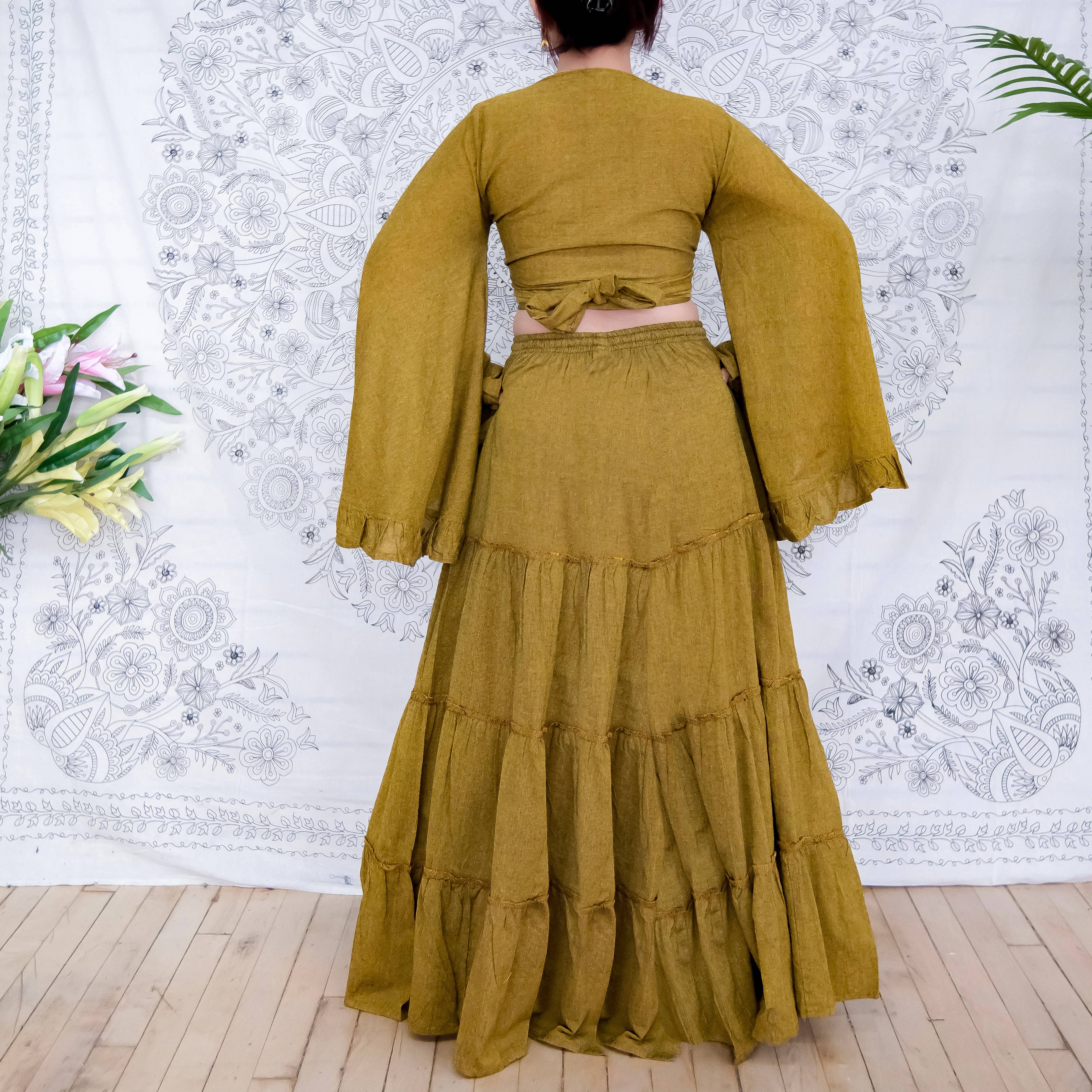 Karma Nepal Crafts - Vendita all'ingrosso Completo top e gonna - Donna - Set top con gonna fluida in cotone a strati con maniche a balze7