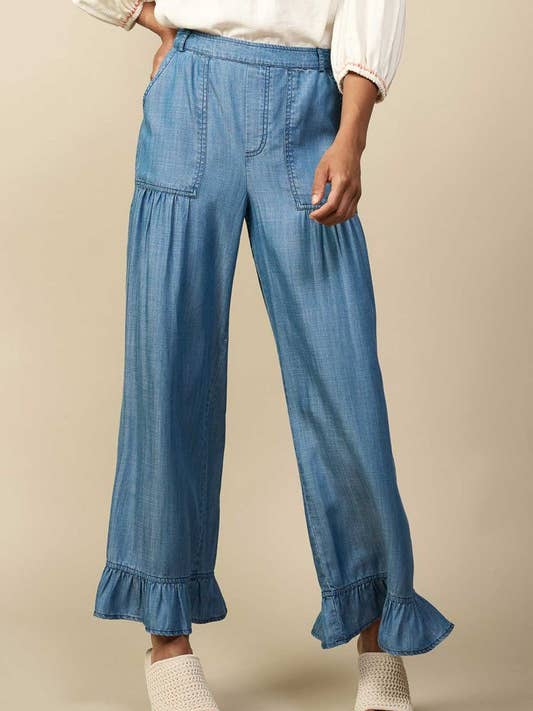 Pantalon à volants en chambray pour la vente par Current Air