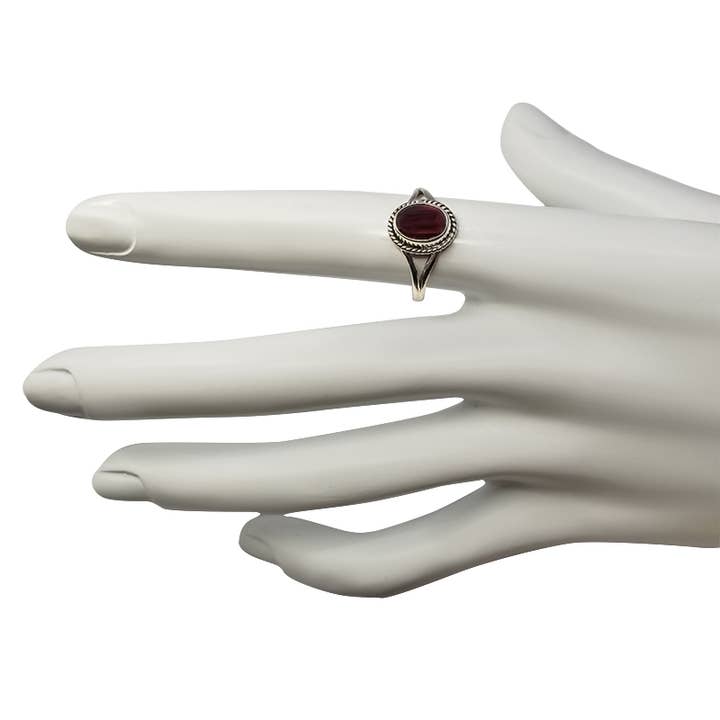 Amberman - Wholesale Single Stone/Solitaire Ring - Garnet Stone Sterling Silver Ring1