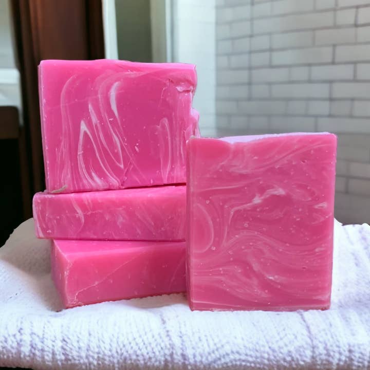 Sexy sandelhouten geitenmelkzeep voor wholesale door Windwood Soap