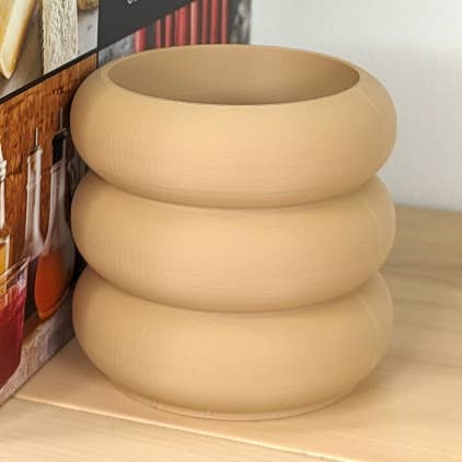 Lightweight Planter Pot "Amphitrite" | 2" and 4" sizes for wholesale by Lark & Anchor