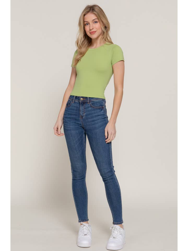 Active Basic | Active USA - Wholesale Knit Top - Women's - Short Sleeve Crew Neck Crop Top
