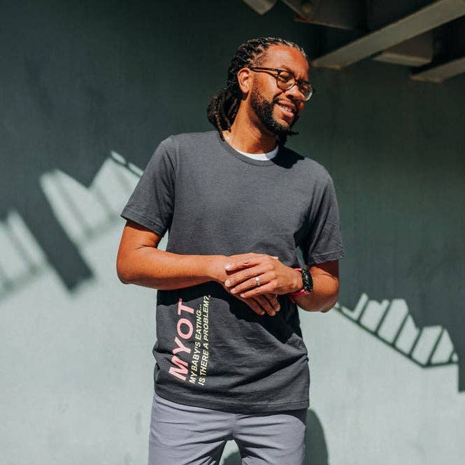 Min babys spisning er der et problem T-shirt for engroshandel hos The Little Milk Bar