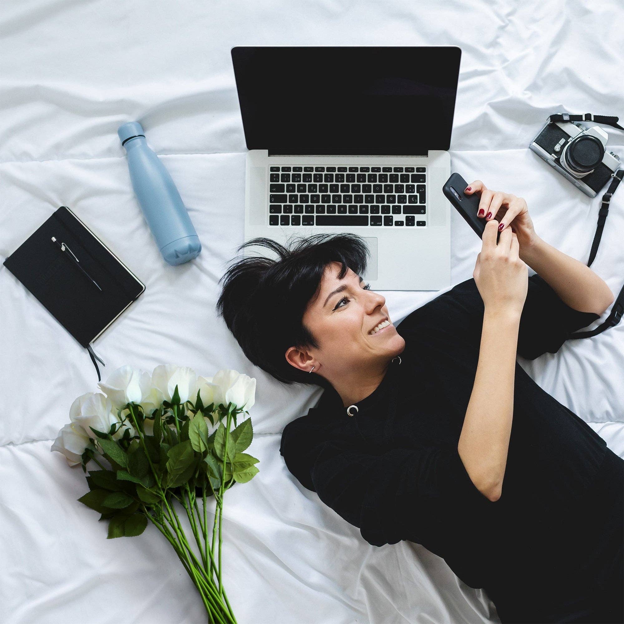 Grand Verde - Wholesale Artificial Flowers - Roses Real-Touch Artificial Flowers 22” Long Stems, 12pcs2