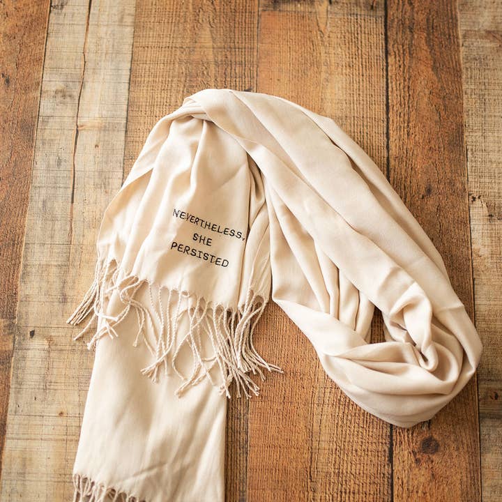 Néanmoins, elle a persisté pour la vente par EqualEntrance