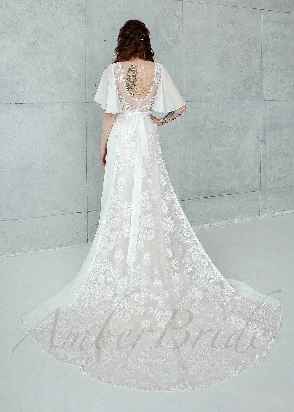 Amber Commerce Group, MB - Vente Robe de soirée – femme - Robe de mariée bohème en chiffon ligne A avec fleurs en dentelle, manches cape et design dos nu0