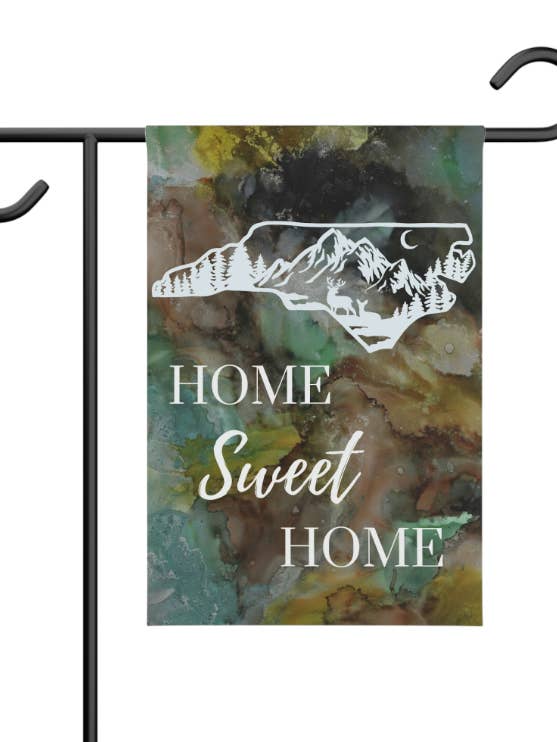 Drapeau de jardin NC Mountain Display pour la vente par Expressive Art and Design