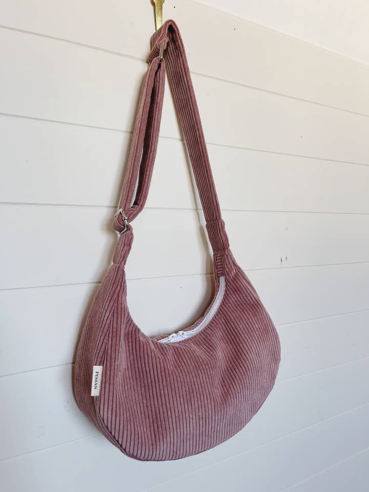 Cord-Croissant-Tasche in Rosa für den Großhandel von Peman