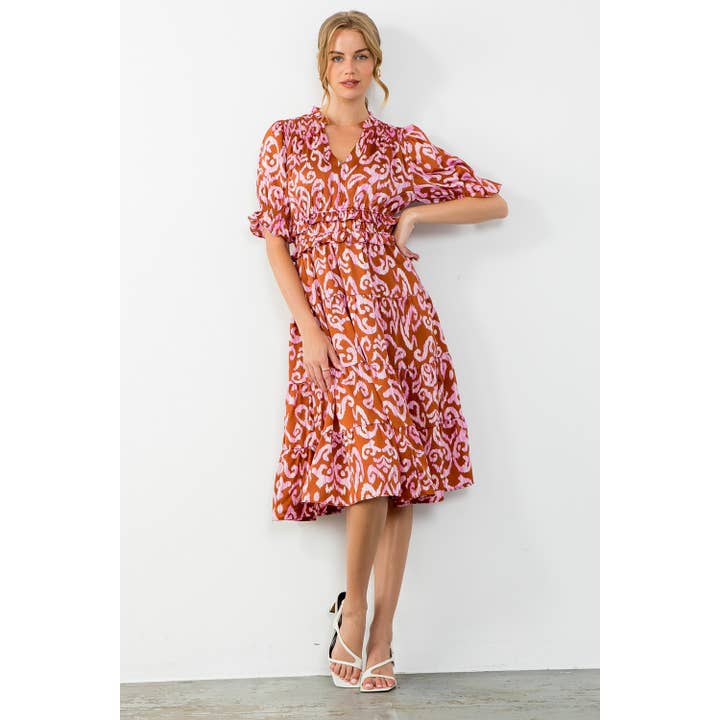 Abito lungo a balze con stampa a maniche corte per la vendita all'ingrosso da parte di THML