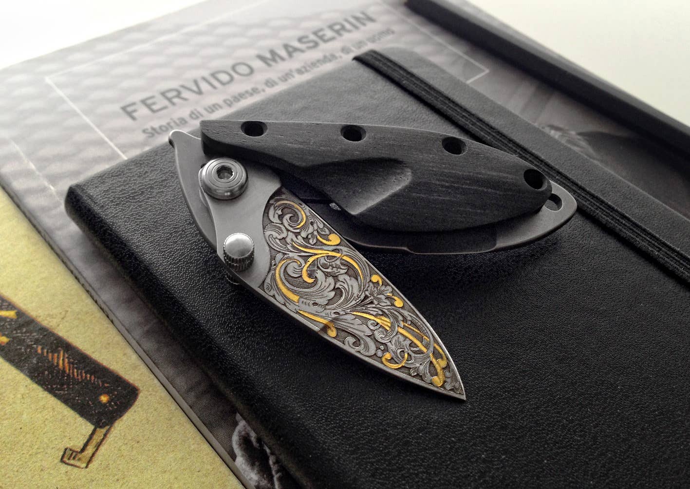 Maserin - Wholesale Pocket Knife/Holder - 550 Onefold Folding Knife with 24kt Gold engraving3