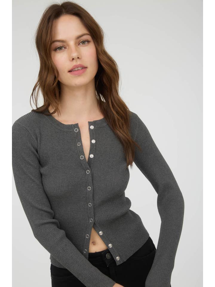 The Workshop Studio - Vente Cardigan – femme - GILET EN MAILLE À COL ROND AVEC BOUTONS-PRESSION34