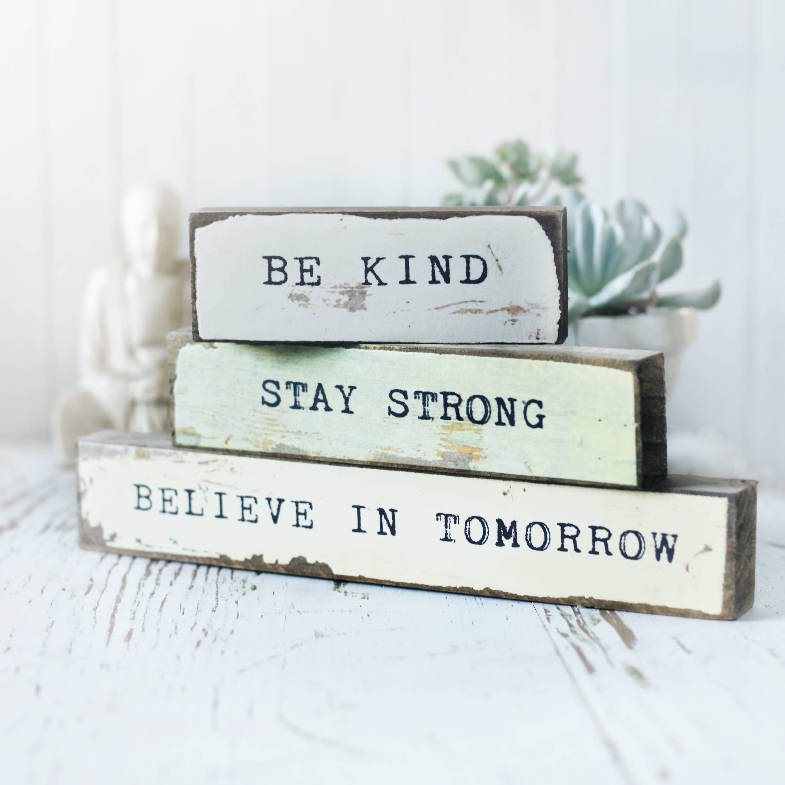 Cedar Mountain Studios - Wholesale Sign - Timber Bit - Large - Walk In The Woods 2