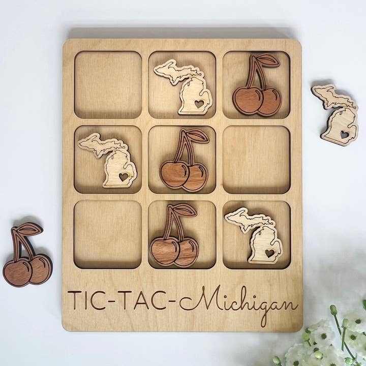 Michigan State gave - Tic-Tac-Toe MI-spil, der kan tilpasses for engroshandel hos Birch House Games & Gifts