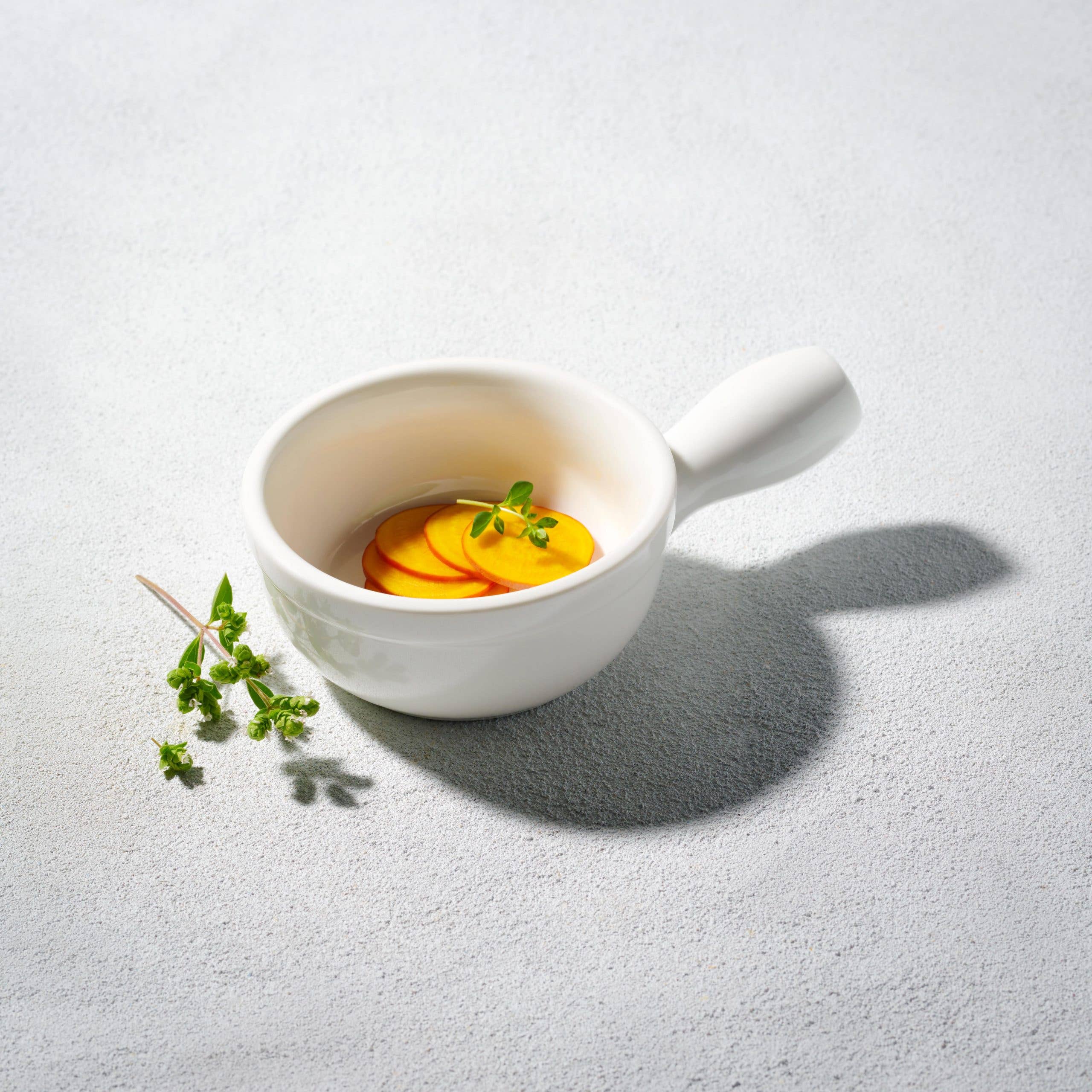 Kadra Kitchenware - Wholesale Bowl - Vikko Lightning - White Onion Soup Bowl with Handle, 8.5 oz