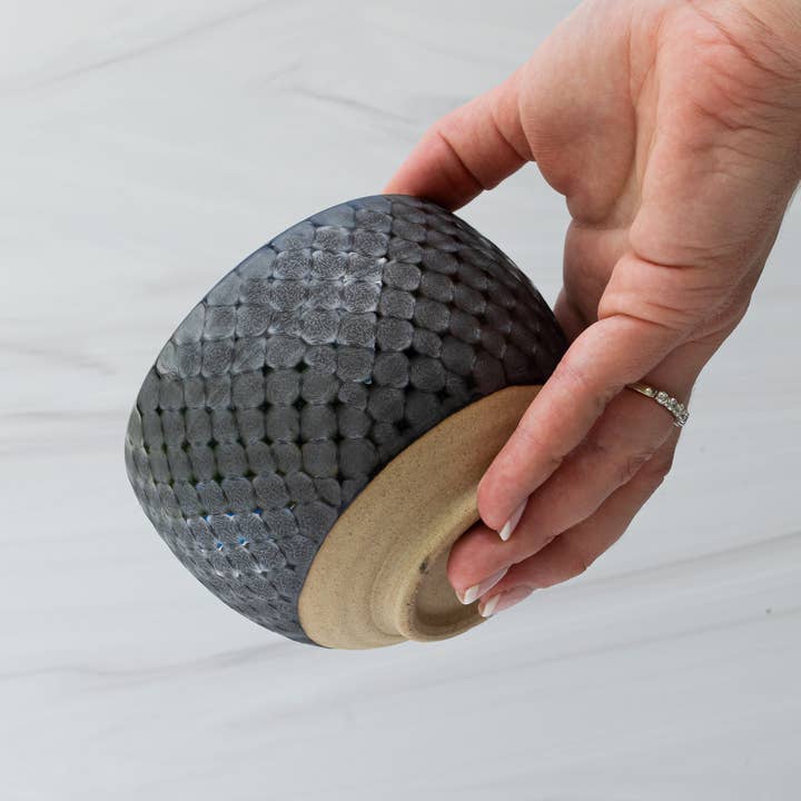 Aprikalife - Wholesale Bowl - Handmade Japanese Gray Matcha Tea Bowl with Black Pattern