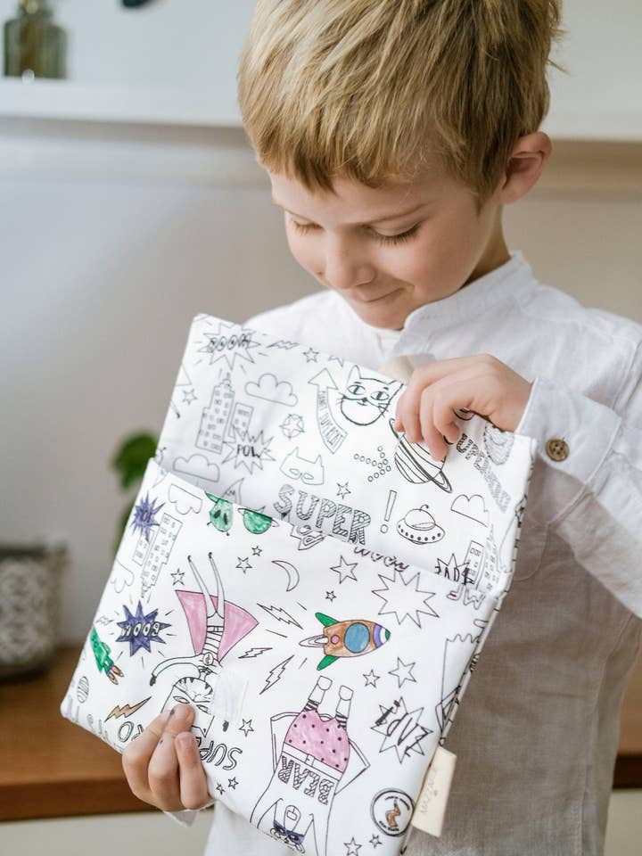 Kinderetui van stof om in te kleuren, superheld, wasbaar en herbruikbaar voor wholesale door MAZZANNE