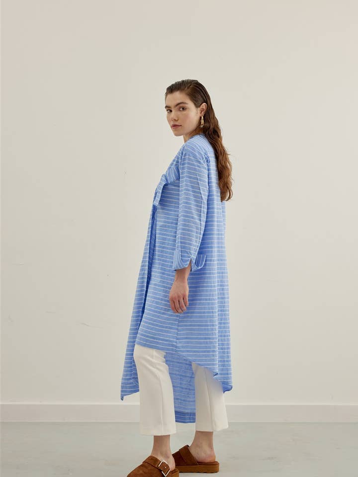 Robe à col noué pour la vente par Vuu