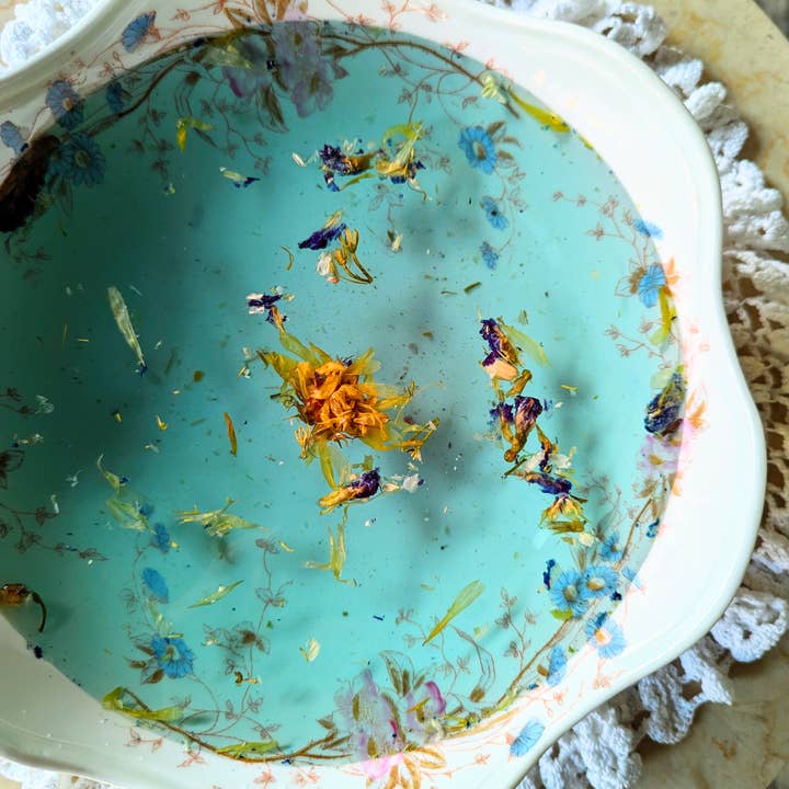 Gnat and Bee - Wholesale Bath Soak/Milk - NEW Mystic Maiden - Botanical, Color Shifting Bath Soak