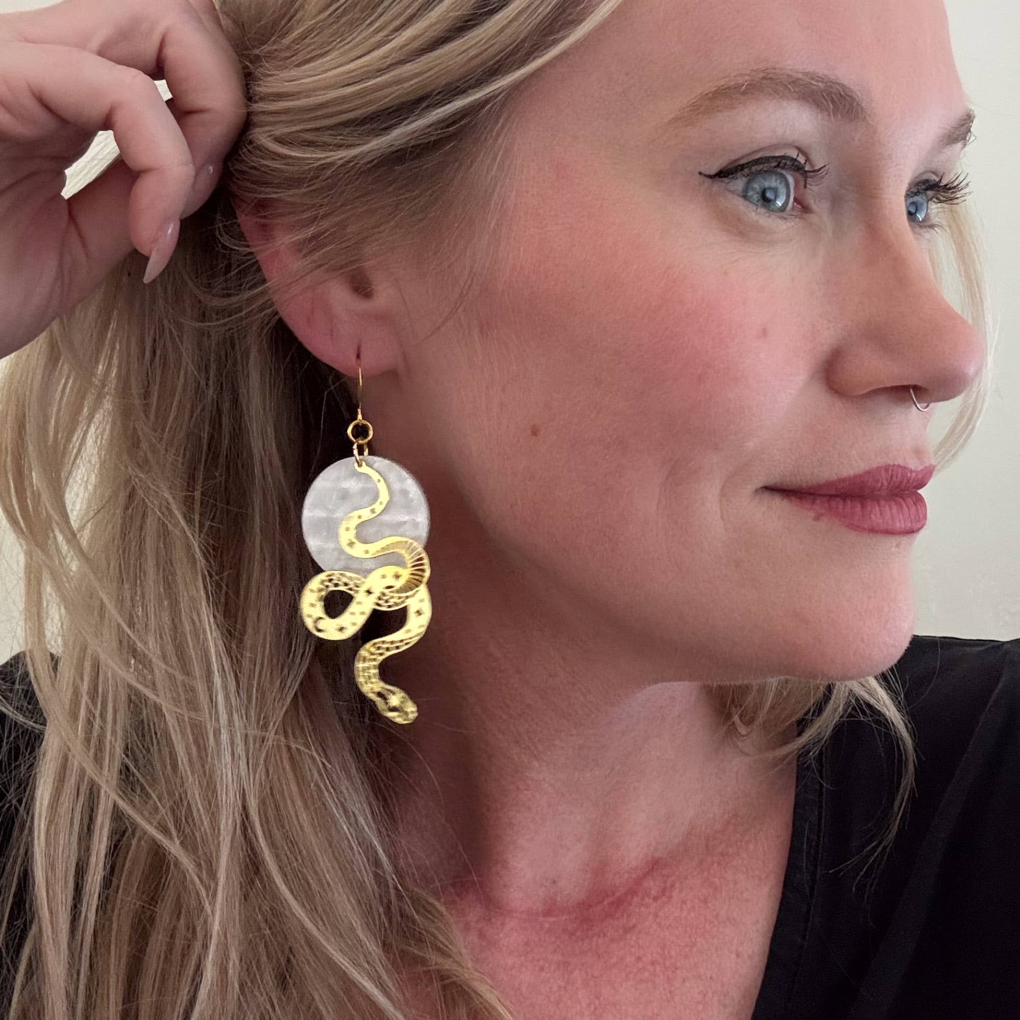 OTTI - Wholesale Dangle Earrings - Gold Snake Earrings: Cut-Out4