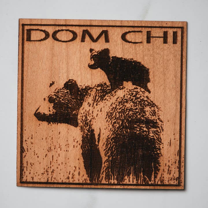 Vinilo de madera Mama Bear para venta al por mayor de Dom Chi Designs