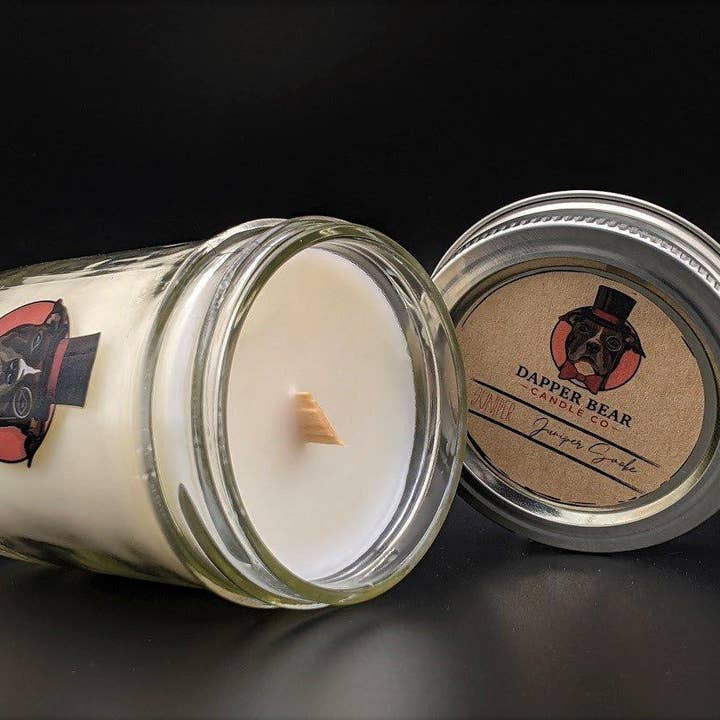« Juniper » Juniper Smoke pour la vente par DAPPER BEAR CANDLE CO