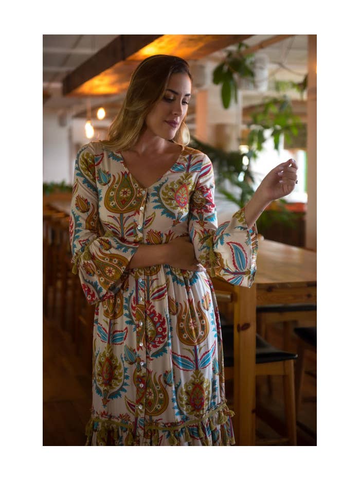 801 RÉF. : 000801 ROBE DÉCORATIVE GINEBRA AU COUCHER DU SOLEIL ET À LA LUNE en vente sur Faire3