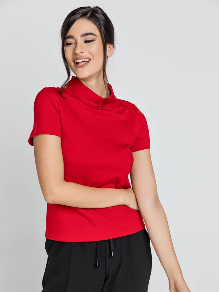 Top Vermelho Manga Curta por atacado de conquista