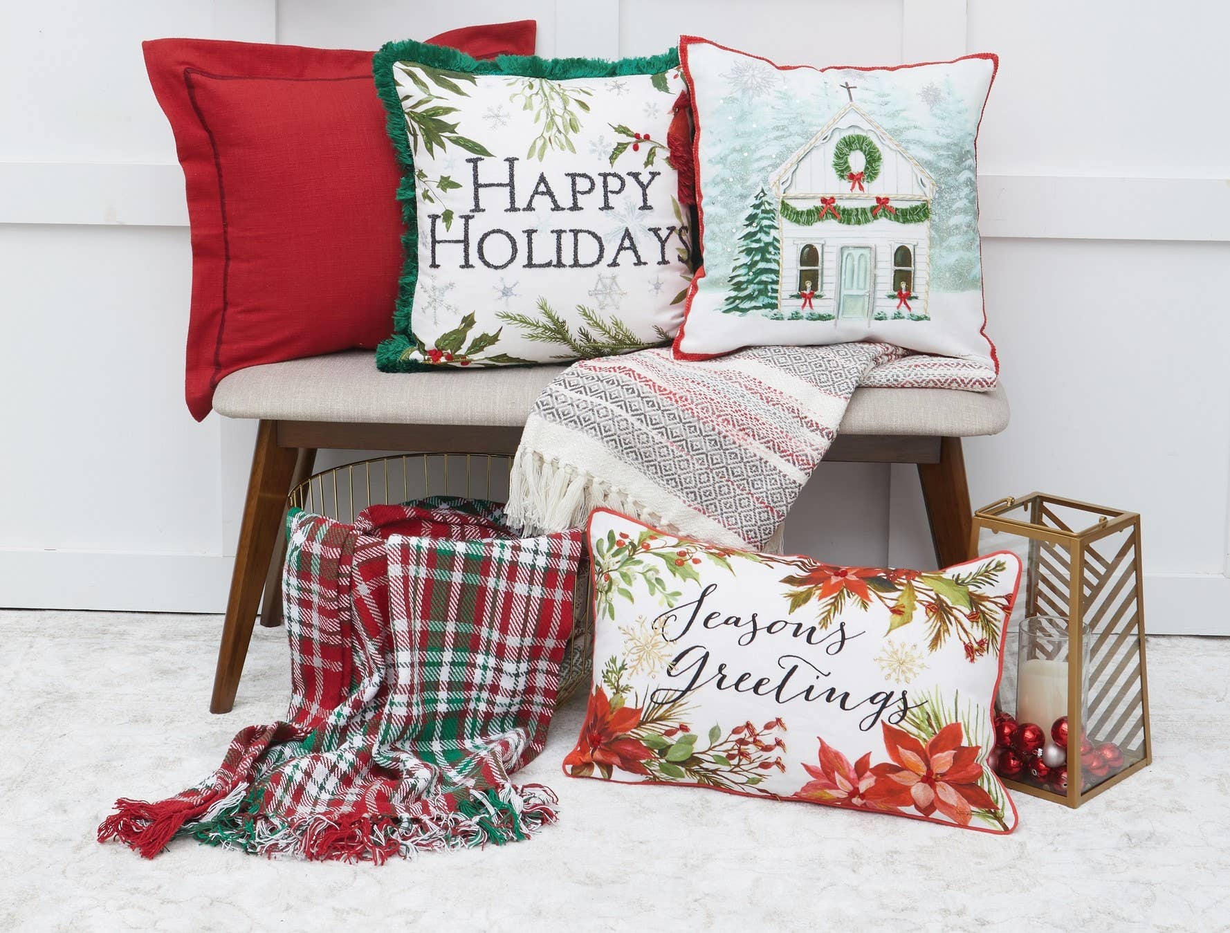 C&F Home - Wholesale Throw Blanket - Christmas Cozy Nordic Red/Green Throw Blanket3