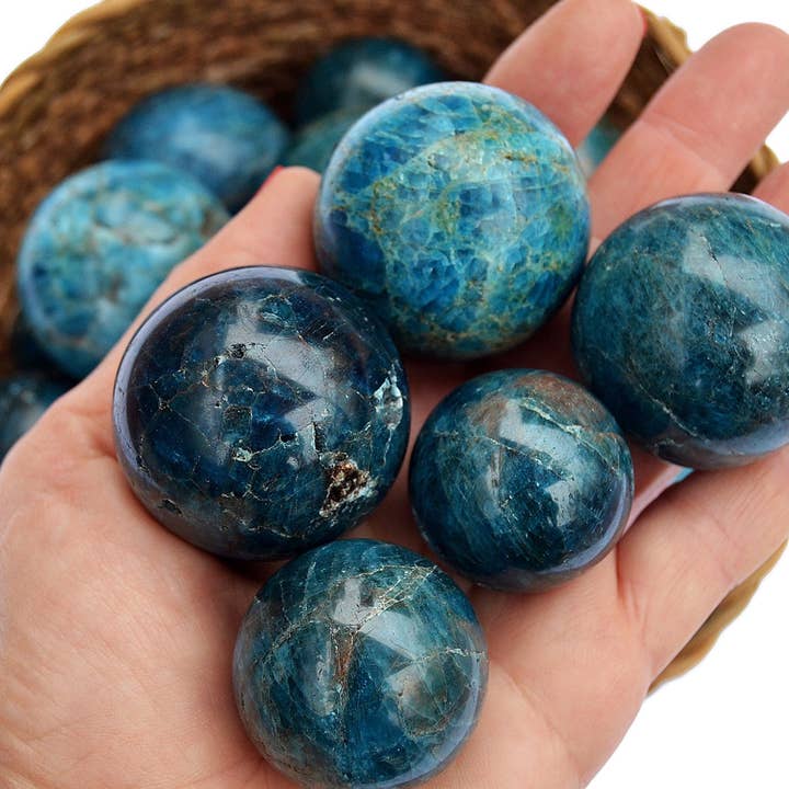 Kaia & Crystals - Vendita all'ingrosso Pietra/cristallo spirituale - Pietra sferica in apatite blu (25 mm - 45 mm) - Sfera di cristallo