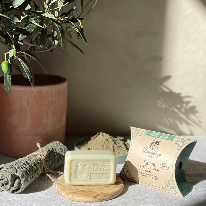 DONKEYS & Co. - Wholesale Bar Soap - Organic Donkey Milk Soap Clay - Petit Grain 100g3