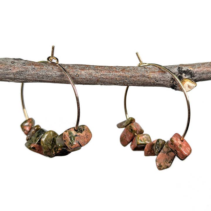 18K Echt Verguld Roestvrij Staal Platina Hoepel Oorbellen met Unakiet Edelsteen Chips voor wholesale door Stylish Jewelry Supply