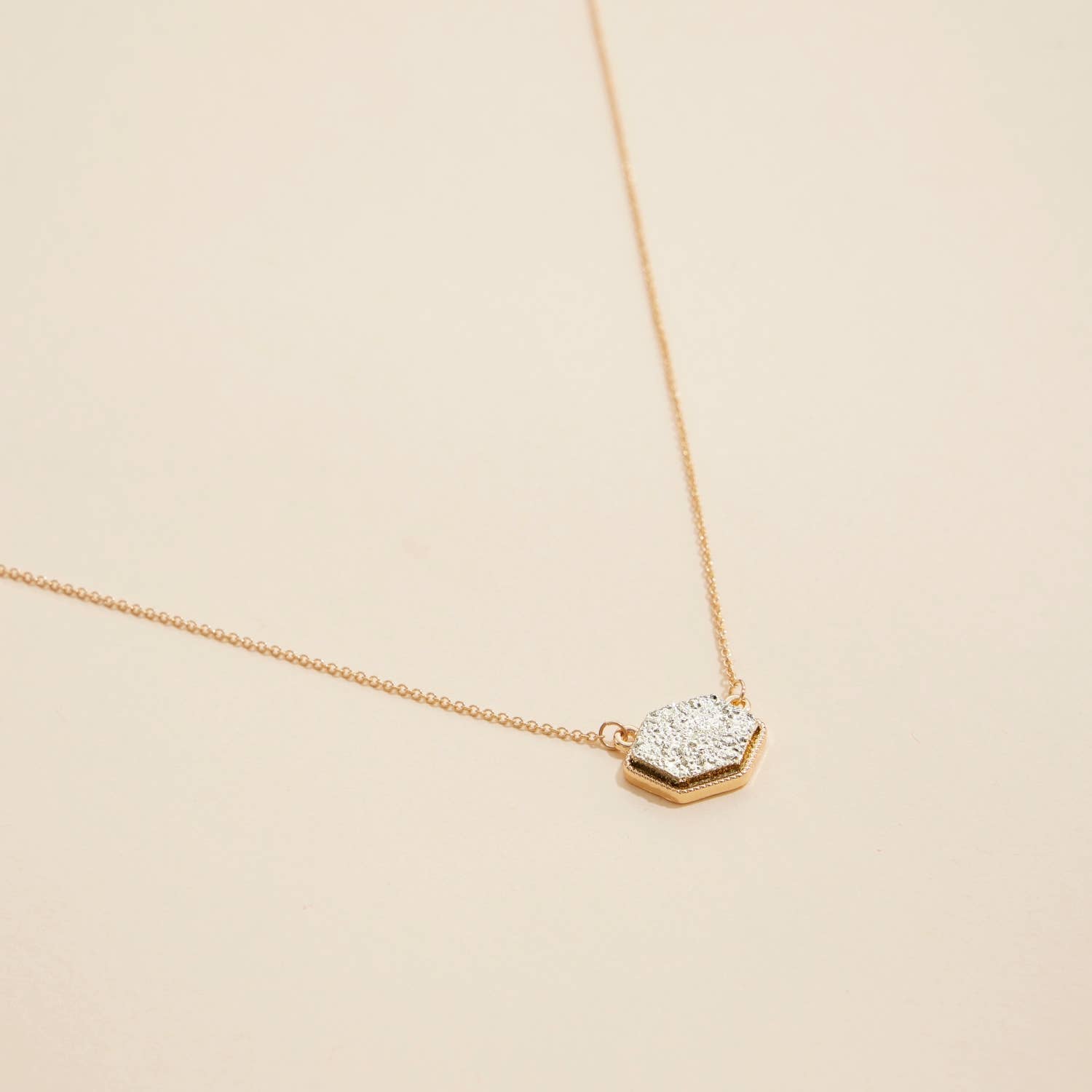 Frem - Wholesale Pendant/Charm Necklace - Hexagon Druzy Stone Charm Short Necklace6